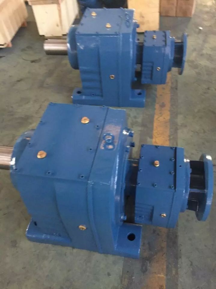 R57系列斜齿轮硬齿面减速机